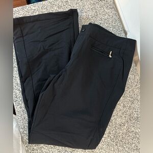 Columbia ladies size large waterproof ski pant with pocket stitching
